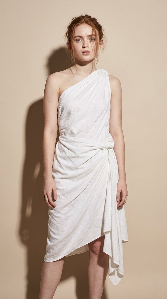 Minimal High-Contrast Studio Fashion Editorial 3
