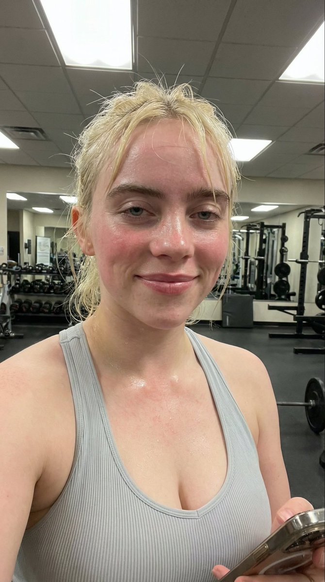 Intimate Post-Workout Gym Selfie 2