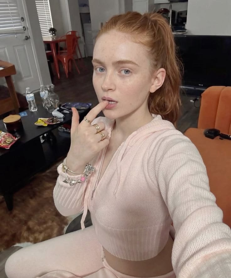 Soft Pink Home Selfie Lifestyle Prompt 1