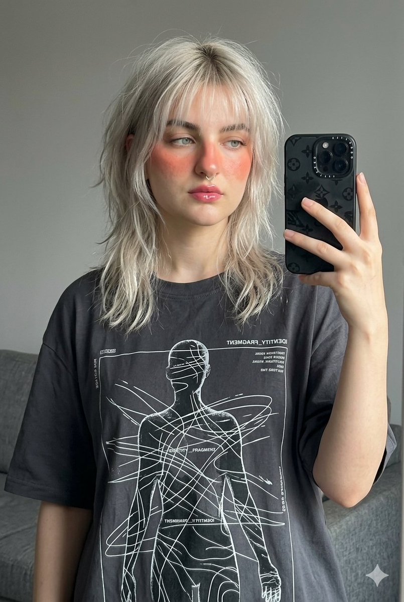 Editorial Mirror Selfie Edit 2