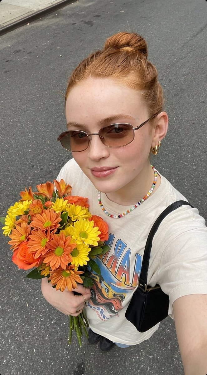 Ultra-realistic Selfie Photo with Fresh Flowers 1