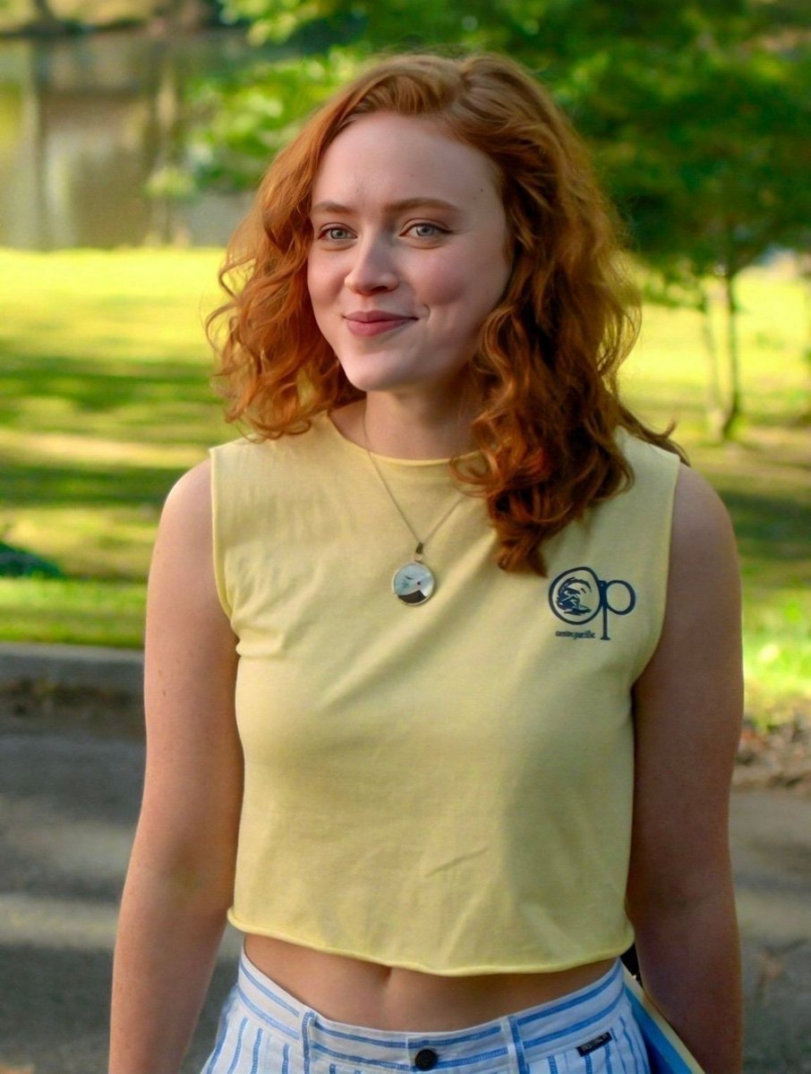 Sunny Park Portrait Prompt (Sadie Sink) 1